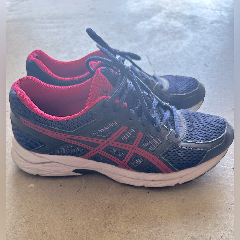 ASICS 
Gel Contend 4
Used